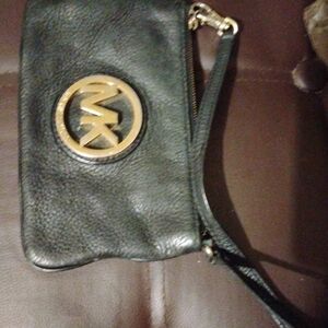 Michael Kors Fulton Wristlet Zip Clutch Navy Pebbled Leather Can Have Color Call